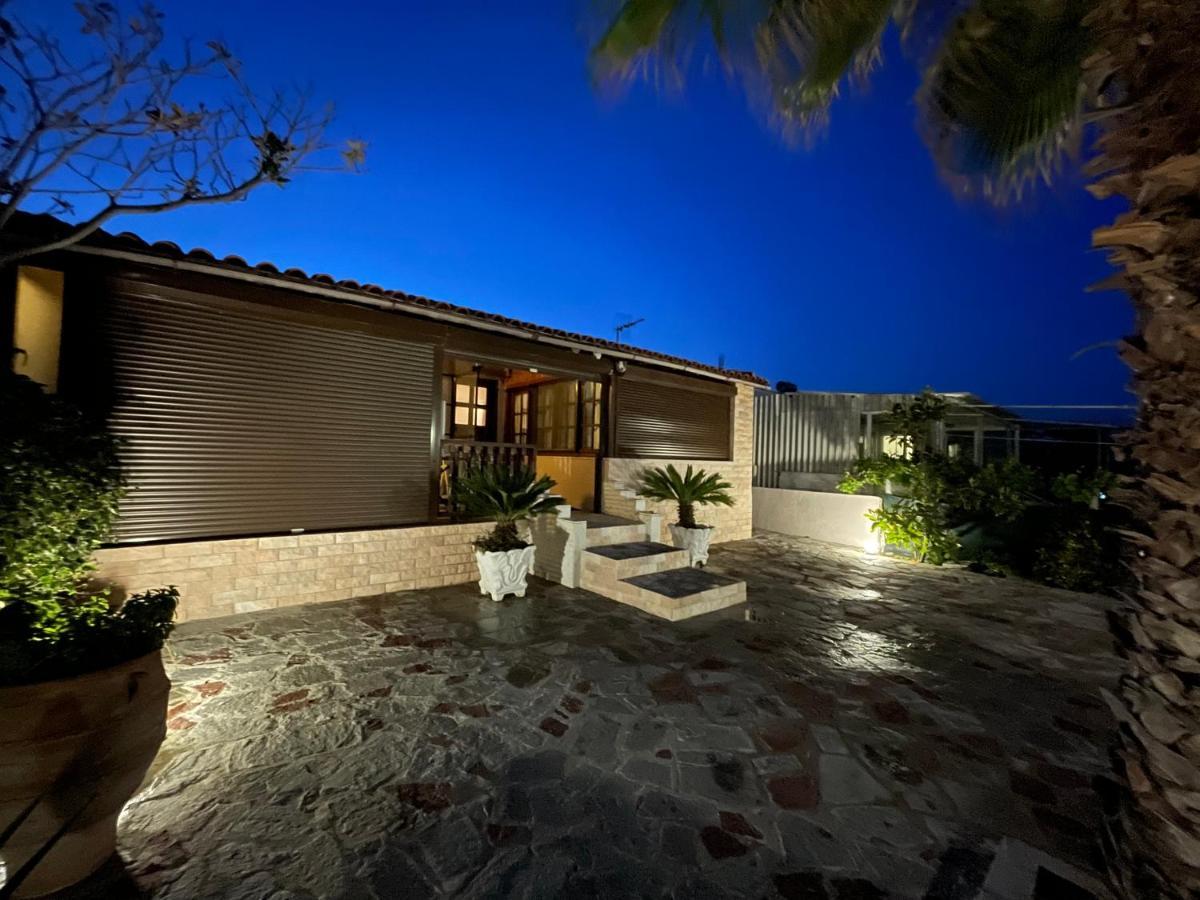 Holiday Home Sea Front Λουτρά Ελευθερών Εξωτερικό φωτογραφία