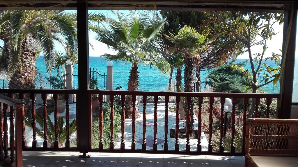 Holiday Home Sea Front Λουτρά Ελευθερών Εξωτερικό φωτογραφία