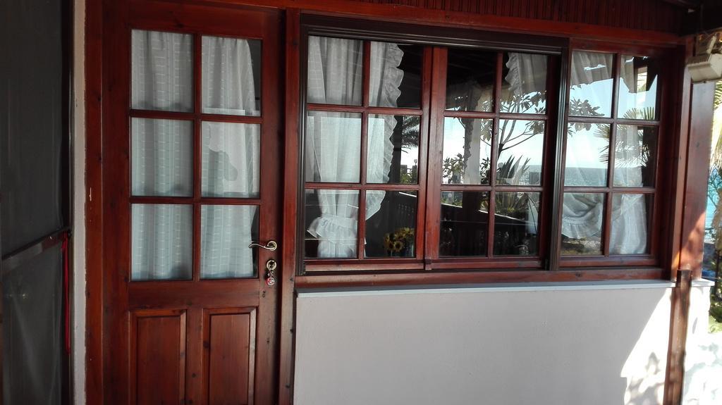 Holiday Home Sea Front Λουτρά Ελευθερών Εξωτερικό φωτογραφία